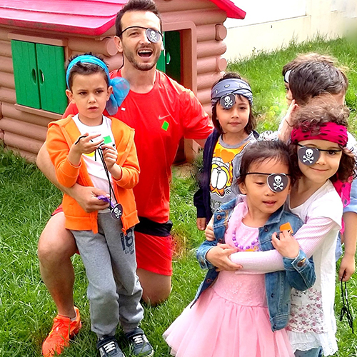 Jocuri şi activităţi în aer liber